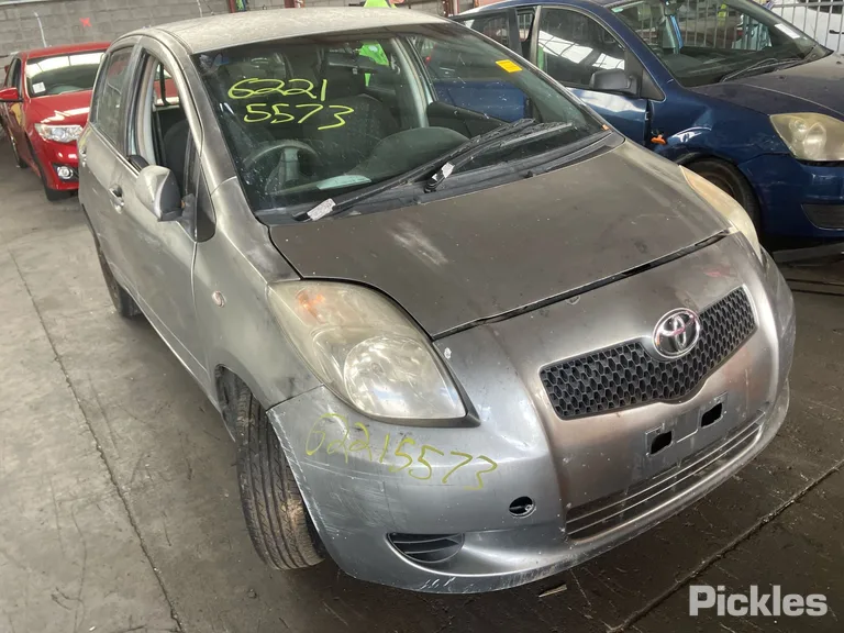 2008 Toyota Yaris Used VIN JTDKW92350J000458 – photo 31