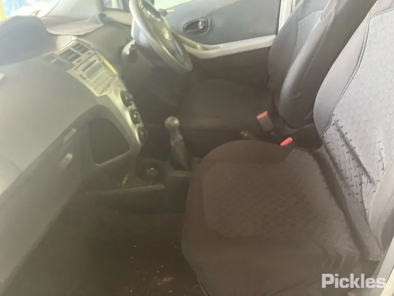 2010 Toyota Yaris Used VIN JTDKW923705156932 – photo 23 2010 Toyota Yaris Used VIN JTDKW923705156932 – photo 23