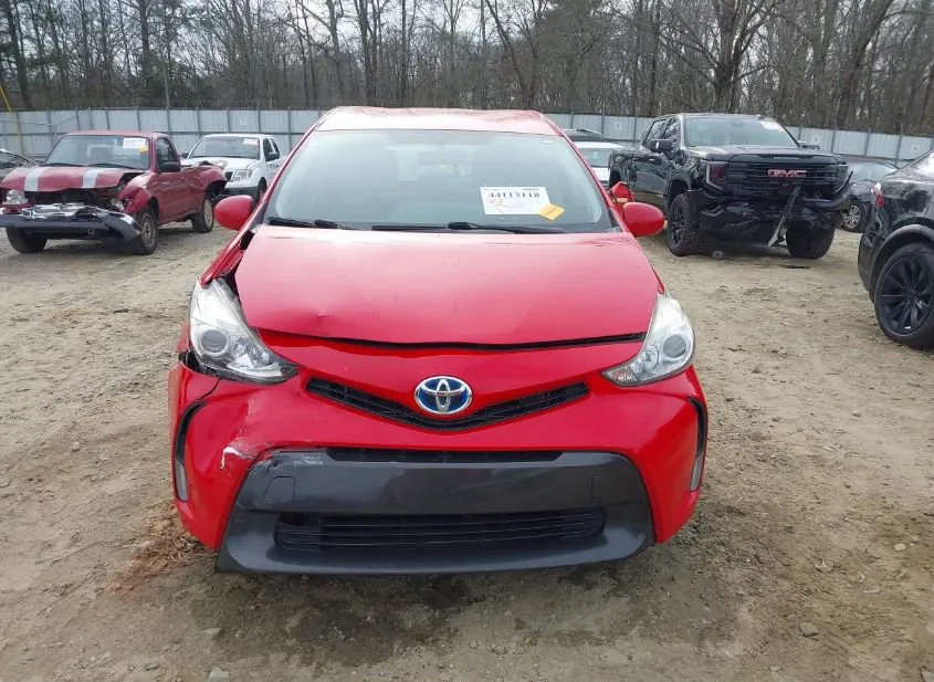 2015 TOYOTA Prius V Used VIN JTDZN3EU3FJ032692 – exterior detail