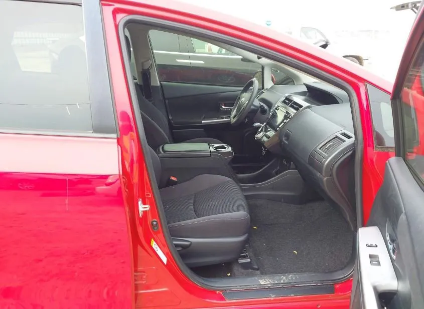 2015 TOYOTA Prius V Used VIN JTDZN3EU3FJ032692 – photo 15