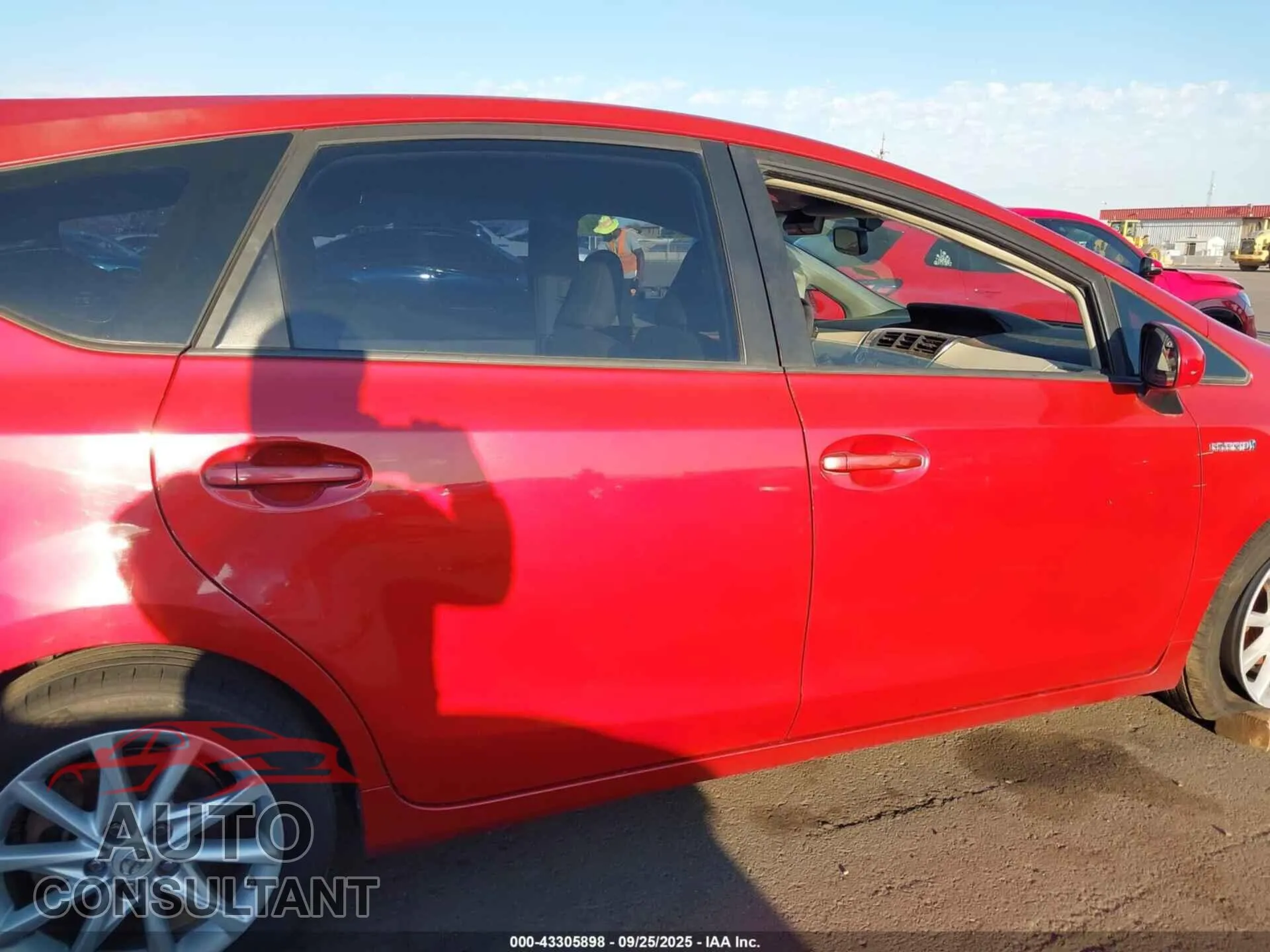 2012 TOYOTA PRIUS V Damaged VIN JTDZN3EU9C3154344 – photo 14 2012 TOYOTA PRIUS V Damaged VIN JTDZN3EU9C3154344 – photo 14