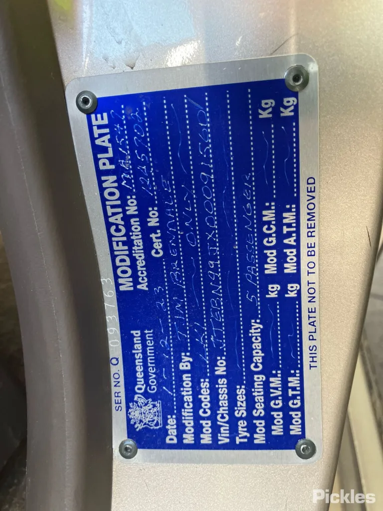 2002 Toyota Landcruiser Prado Used VIN JTEBN99JX00091560 – side profile