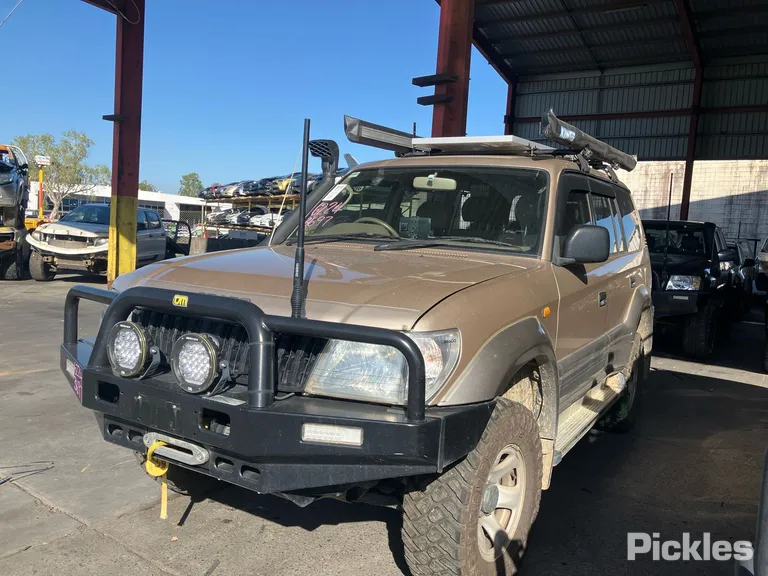 2002 Toyota Landcruiser Prado Used VIN JTEBN99JX00091560 – photo 17