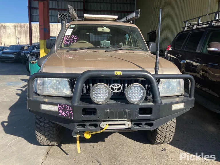 2002 Toyota Landcruiser Prado Used VIN JTEBN99JX00091560 – photo 22
