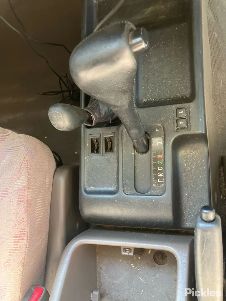 2002 Toyota Landcruiser Prado Used VIN JTEBN99JX00091560 – photo 27