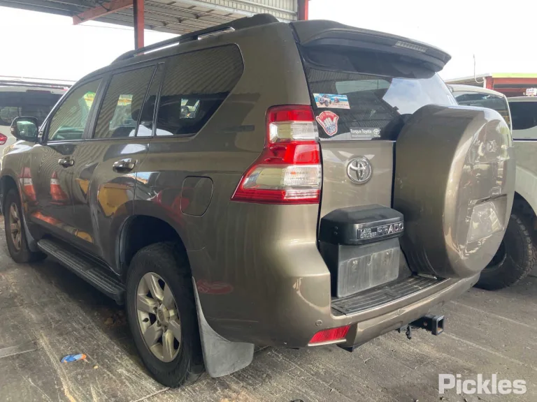 2015 Toyota Landcruiser Prado Damaged VIN JTEBR3FJ00K002704 – undercarriage