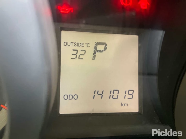 2015 Toyota Landcruiser Prado Damaged VIN JTEBR3FJ00K002704 – trunk area
