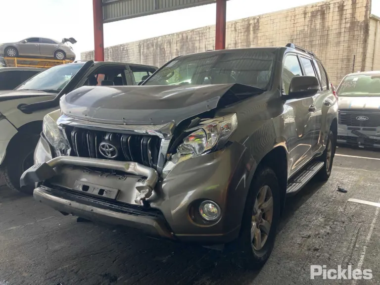 2015 Toyota Landcruiser Prado Damaged VIN JTEBR3FJ00K002704 – photo 11