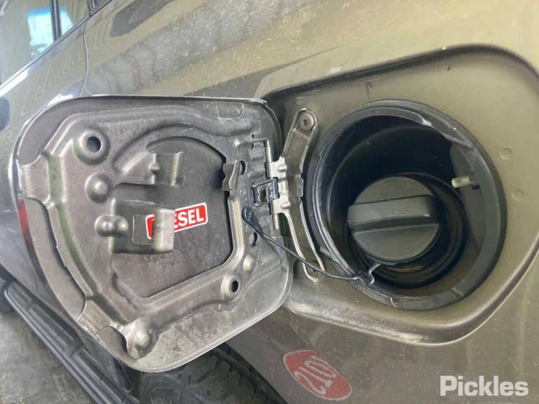 2015 Toyota Landcruiser Prado Damaged VIN JTEBR3FJ00K002704 – photo 14