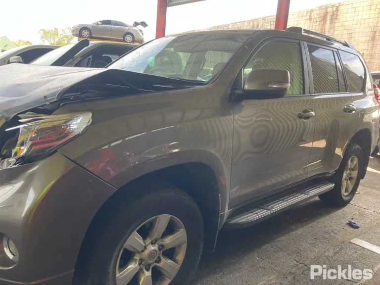 2015 Toyota Landcruiser Prado Damaged VIN JTEBR3FJ00K002704 – photo 27