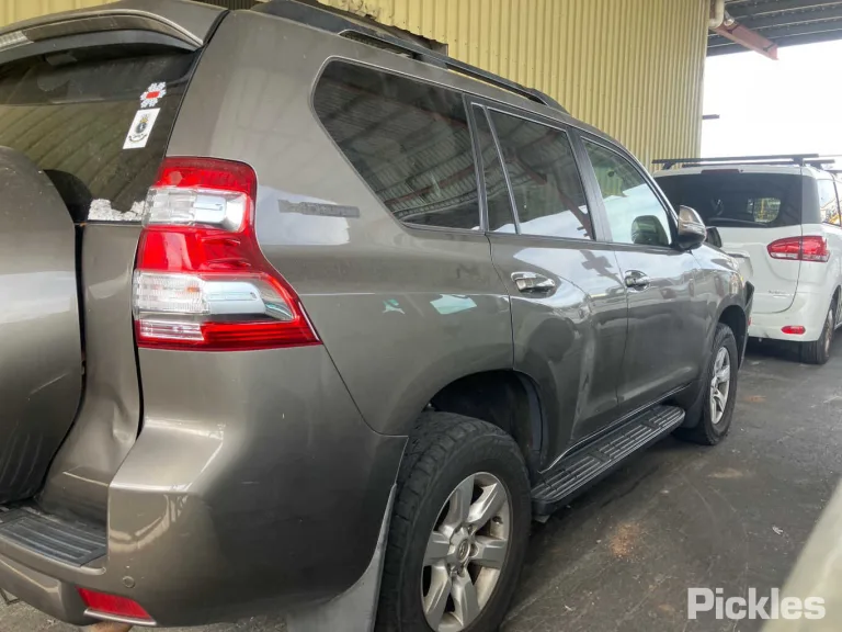 2015 Toyota Landcruiser Prado Damaged VIN JTEBR3FJ00K002704 – photo 33