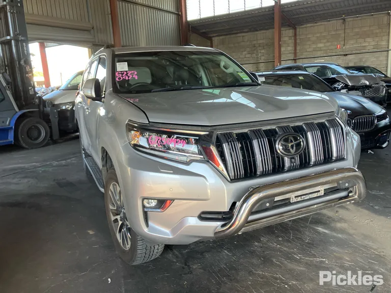 2022 Toyota Landcruiser Prado Used VIN JTEBR3FJ10K251576 – rear exterior