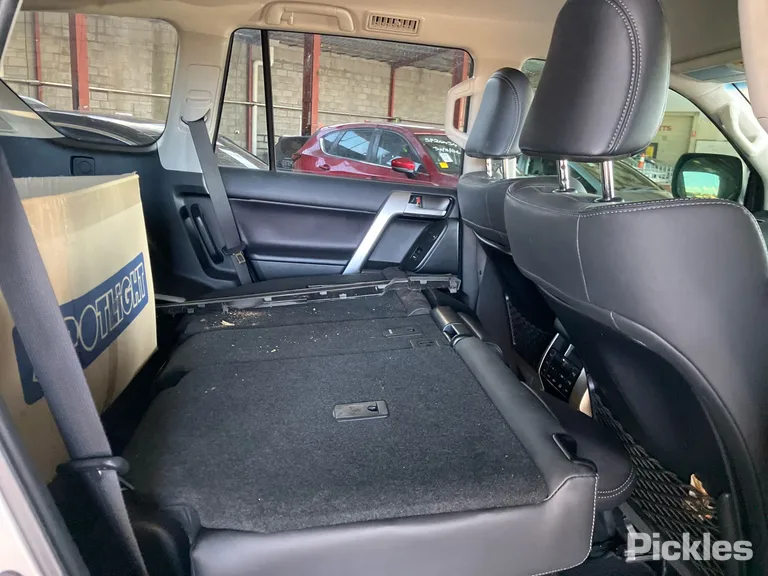2022 Toyota Landcruiser Prado Used VIN JTEBR3FJ10K251576 – interior seats