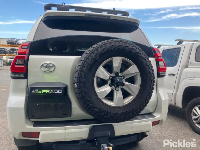 2019 Toyota Landcruiser Prado Damaged VIN JTEBR3FJ50K126449 – side profile