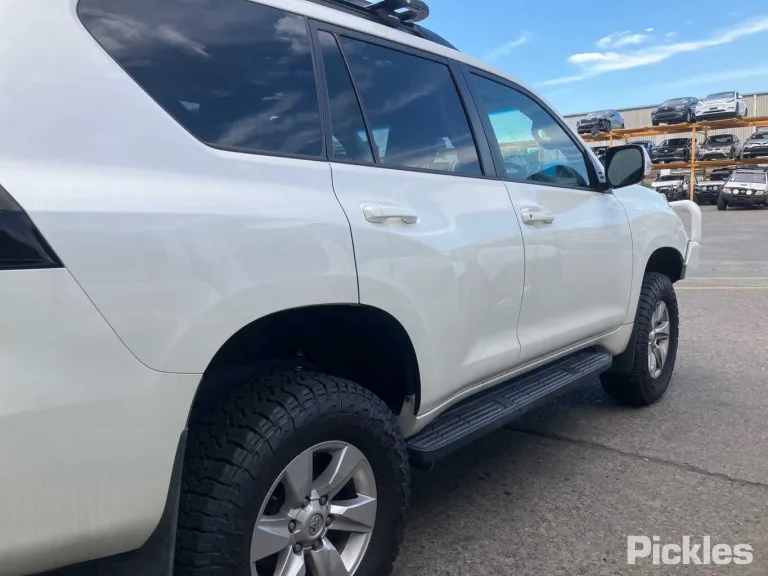2019 Toyota Landcruiser Prado Damaged VIN JTEBR3FJ50K126449 – trunk area