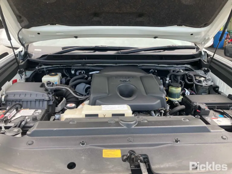 2019 Toyota Landcruiser Prado Damaged VIN JTEBR3FJ50K126449 – photo 13