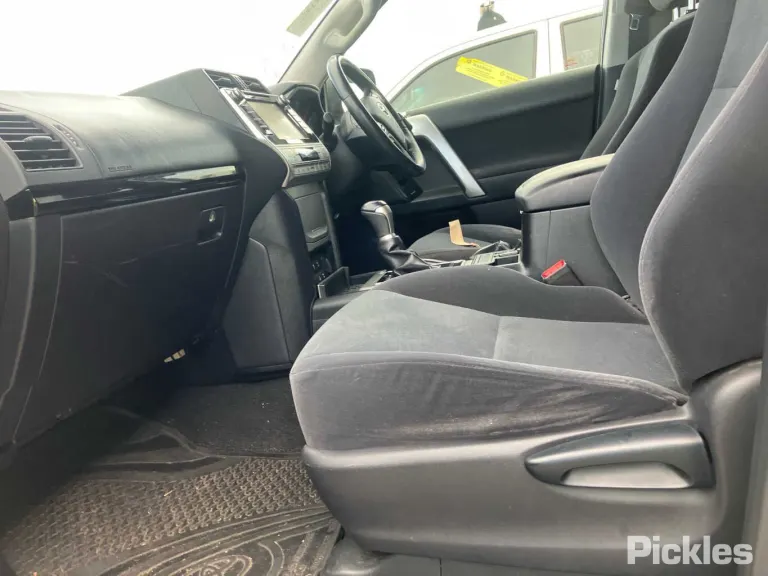 2019 Toyota Landcruiser Prado Damaged VIN JTEBR3FJ50K126449 – photo 15