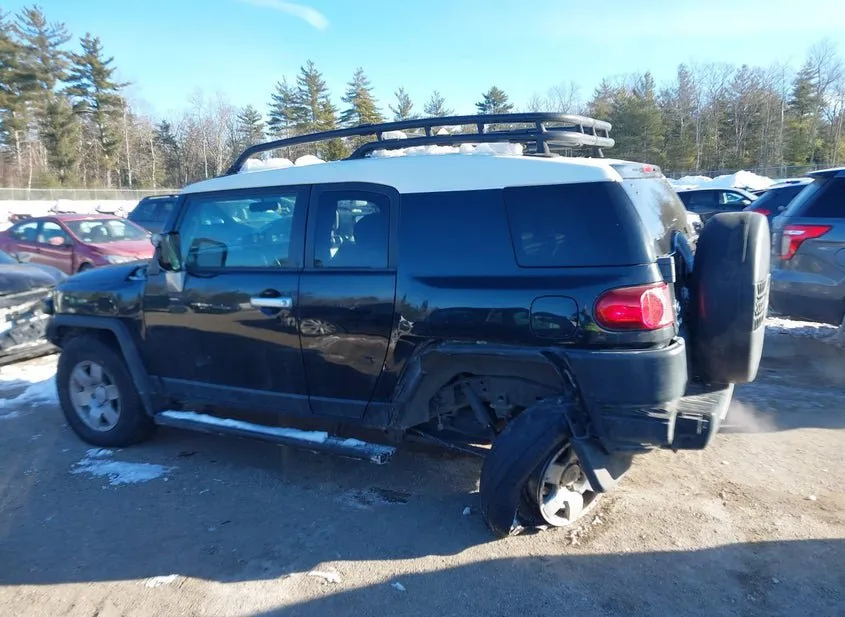 2007 TOYOTA FJ Cruiser Used VIN JTEBU11F370084598 – side profile