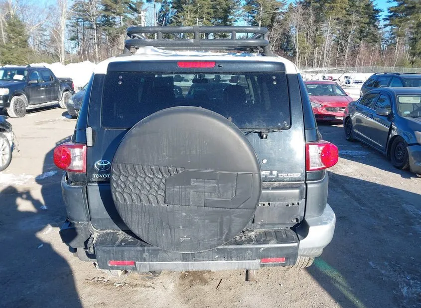 2007 TOYOTA FJ Cruiser Used VIN JTEBU11F370084598 – photo 17