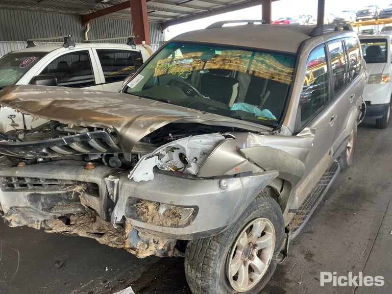 2004 Toyota Landcruiser Used VIN JTEBU29J205002092 – undercarriage