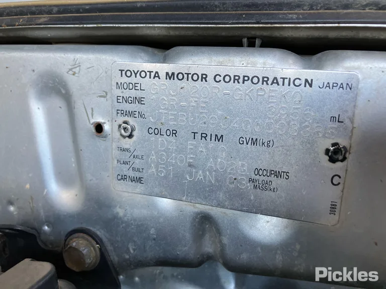 2003 Toyota Landcruiser Prado Used VIN JTEBU29J400003385 – interior seats 2003 Toyota Landcruiser Prado Used VIN JTEBU29J400003385 – interior seats
