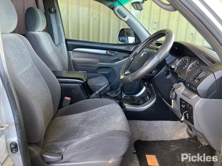2003 Toyota Landcruiser Prado Used VIN JTEBU29J400003385 – odometer reading 2003 Toyota Landcruiser Prado Used VIN JTEBU29J400003385 – odometer reading