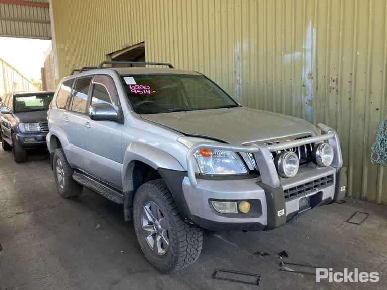 2003 Toyota Landcruiser Prado Used VIN JTEBU29J400003385 – photo 21 2003 Toyota Landcruiser Prado Used VIN JTEBU29J400003385 – photo 21