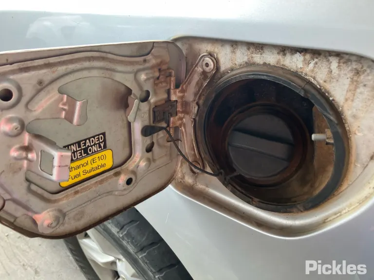 2010 Toyota Landcruiser Prado Damaged VIN JTEBU3FJX0K022098 – photo 17