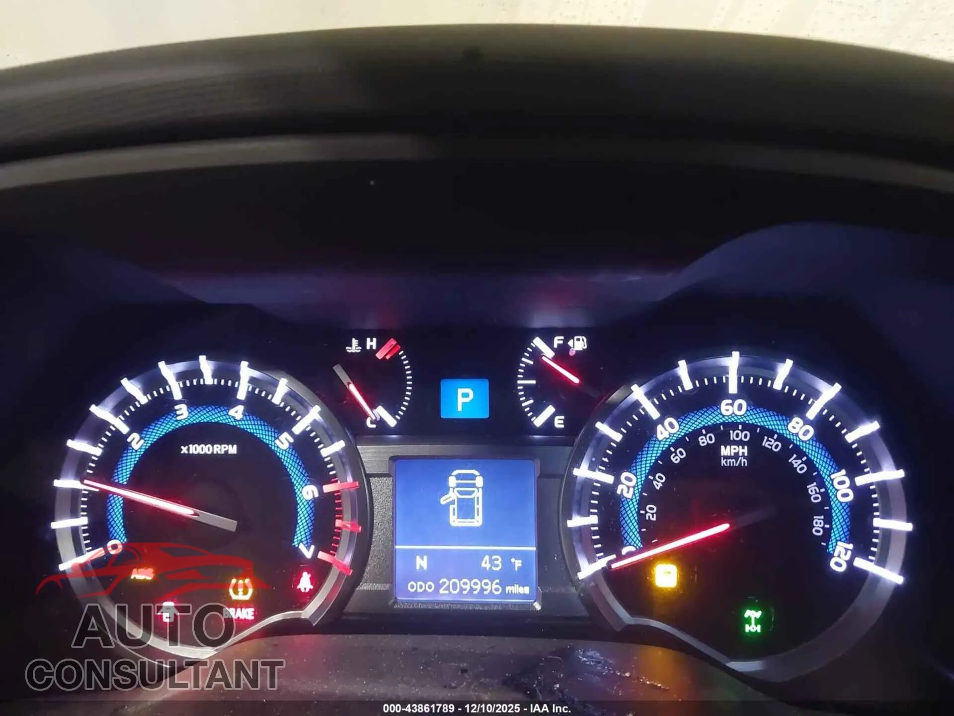 2016 TOYOTA 4RUNNER Damaged VIN JTEBU5JR2G5346535 – exterior detail 2016 TOYOTA 4RUNNER Damaged VIN JTEBU5JR2G5346535 – exterior detail