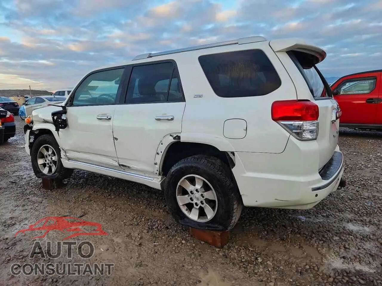 2013 TOYOTA 4RUNNER Damaged VIN JTEBU5JR3D5132228 – rear exterior