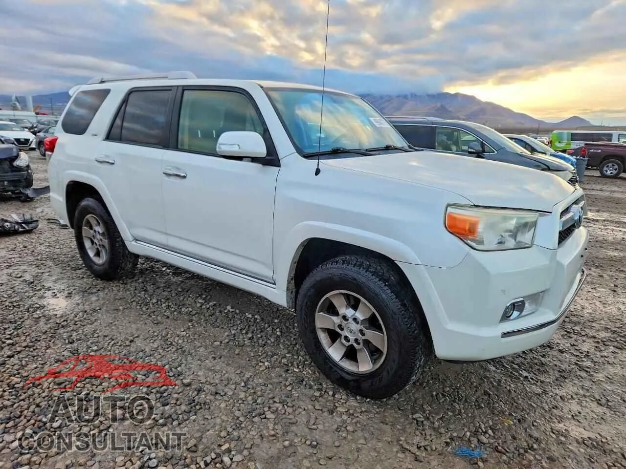 2013 TOYOTA 4RUNNER Damaged VIN JTEBU5JR3D5132228 – dashboard