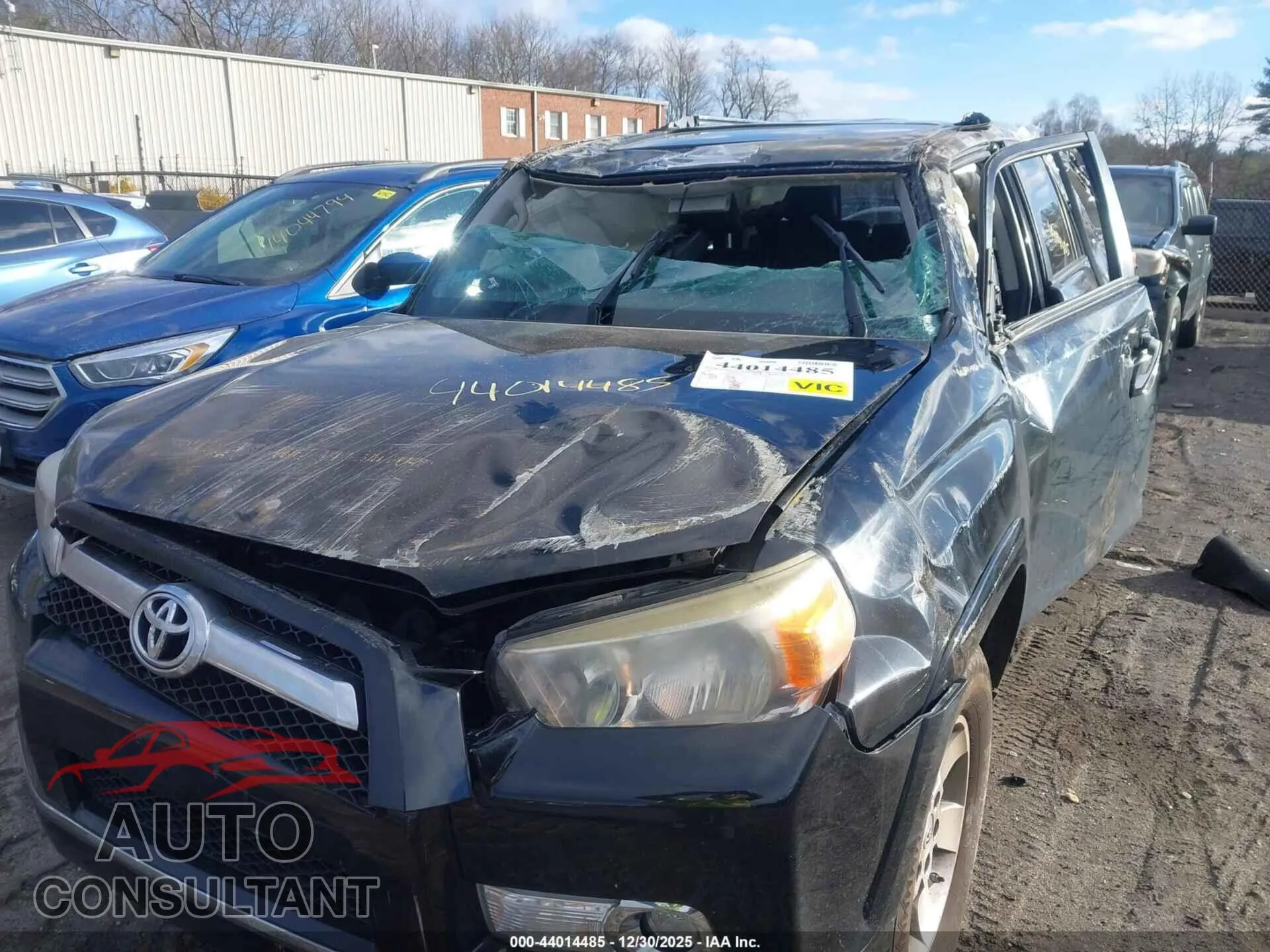 2013 TOYOTA 4RUNNER Damaged VIN JTEBU5JR4D5137485 – engine bay