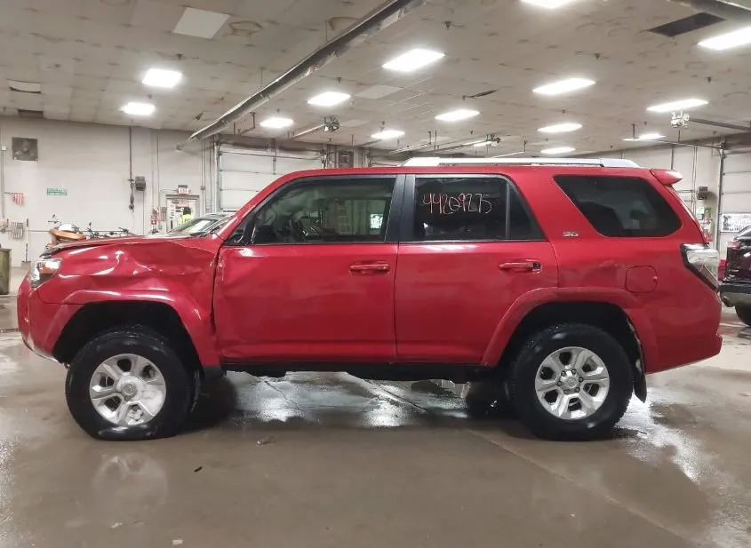 2016 TOYOTA 4Runner Used VIN JTEBU5JR7G5313403 – undercarriage