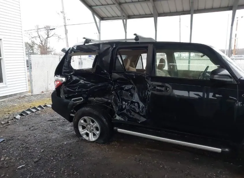 2016 TOYOTA 4Runner Used VIN JTEBU5JR8G5401022 – undercarriage