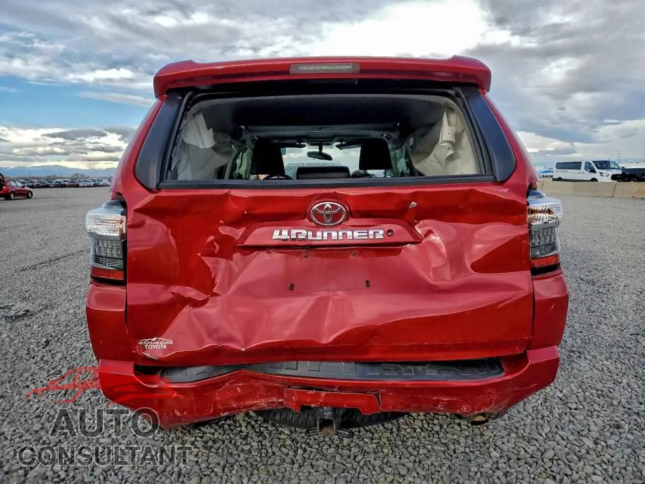 2018 TOYOTA 4RUNNER Damaged VIN JTEBU5JR8J5528747 – engine bay