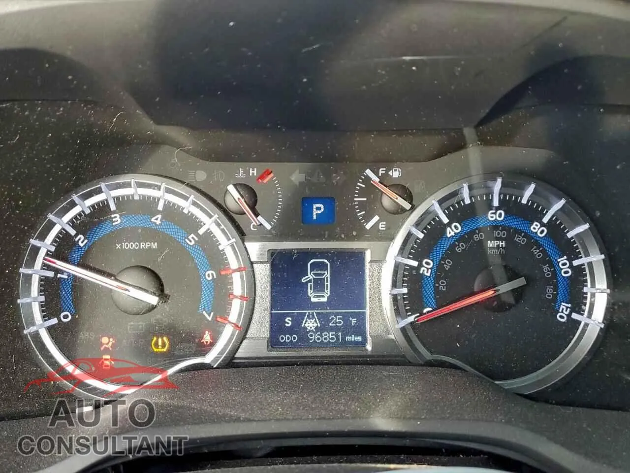 2018 TOYOTA 4RUNNER Damaged VIN JTEBU5JR8J5528747 – trunk area
