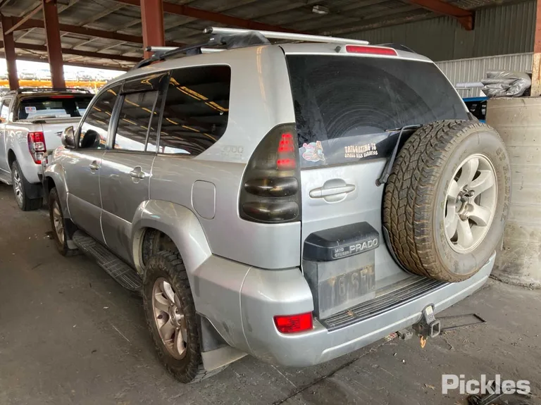 2005 Toyota Landcruiser Prado Used VIN JTEBY29J200030959 – photo 16