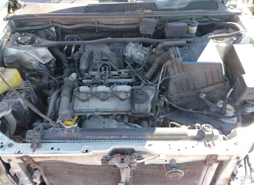 2006 TOYOTA Highlander Used VIN JTEDP21AX60094179 – side profile