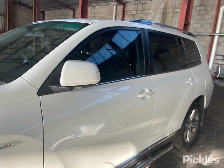 2010 Toyota Kluger VIN JTEDS41A302108641