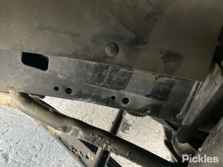 2010 Toyota Landcruiser Used VIN JTELV71J900015249 – dashboard