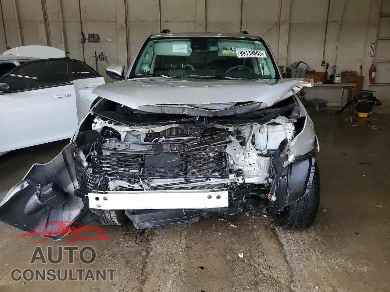 2024 TOYOTA 4RUNNER Damaged VIN JTEMU5JR0R6230269 – interior seats