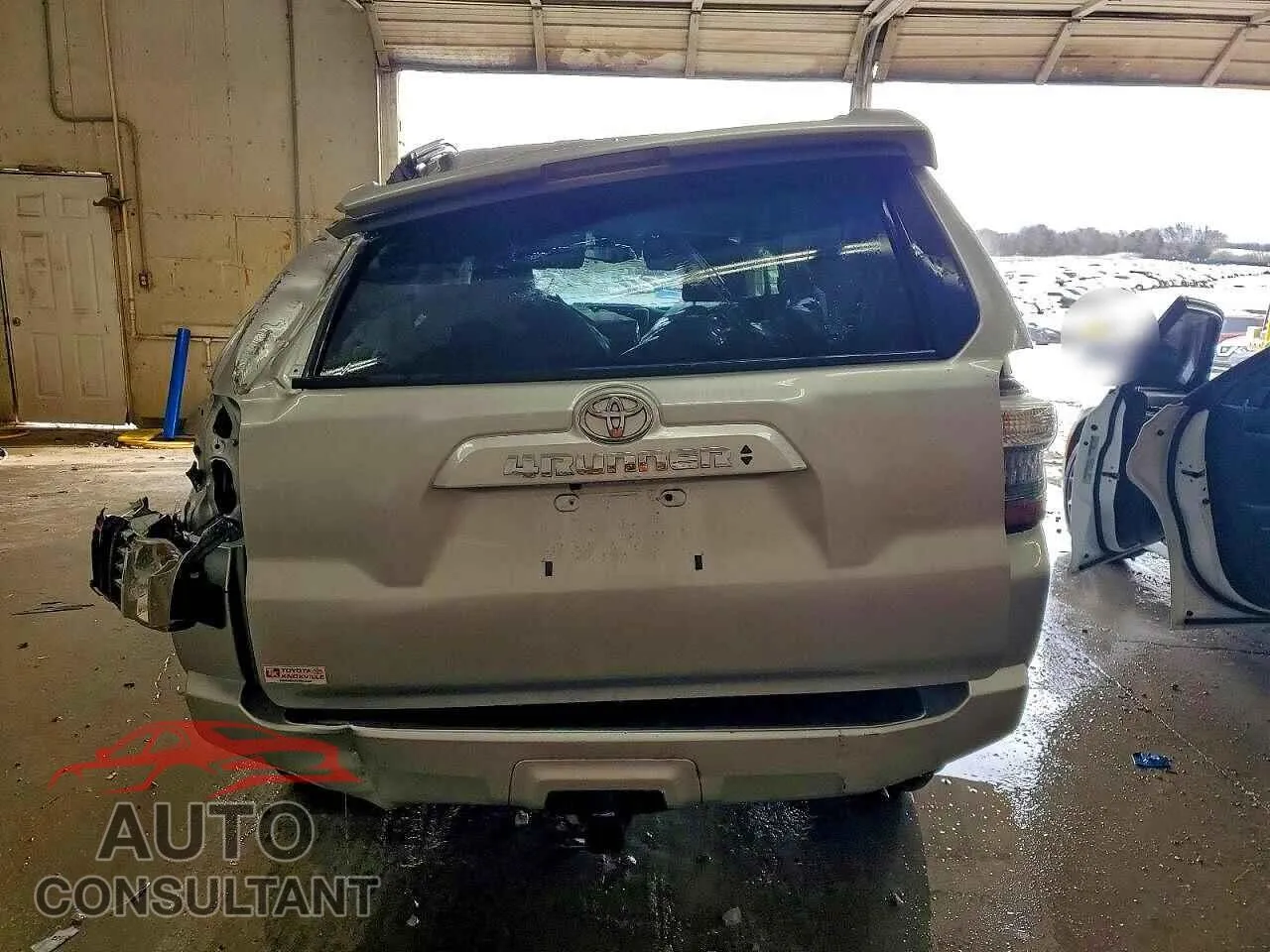 2024 TOYOTA 4RUNNER Damaged VIN JTEMU5JR0R6230269 – engine bay