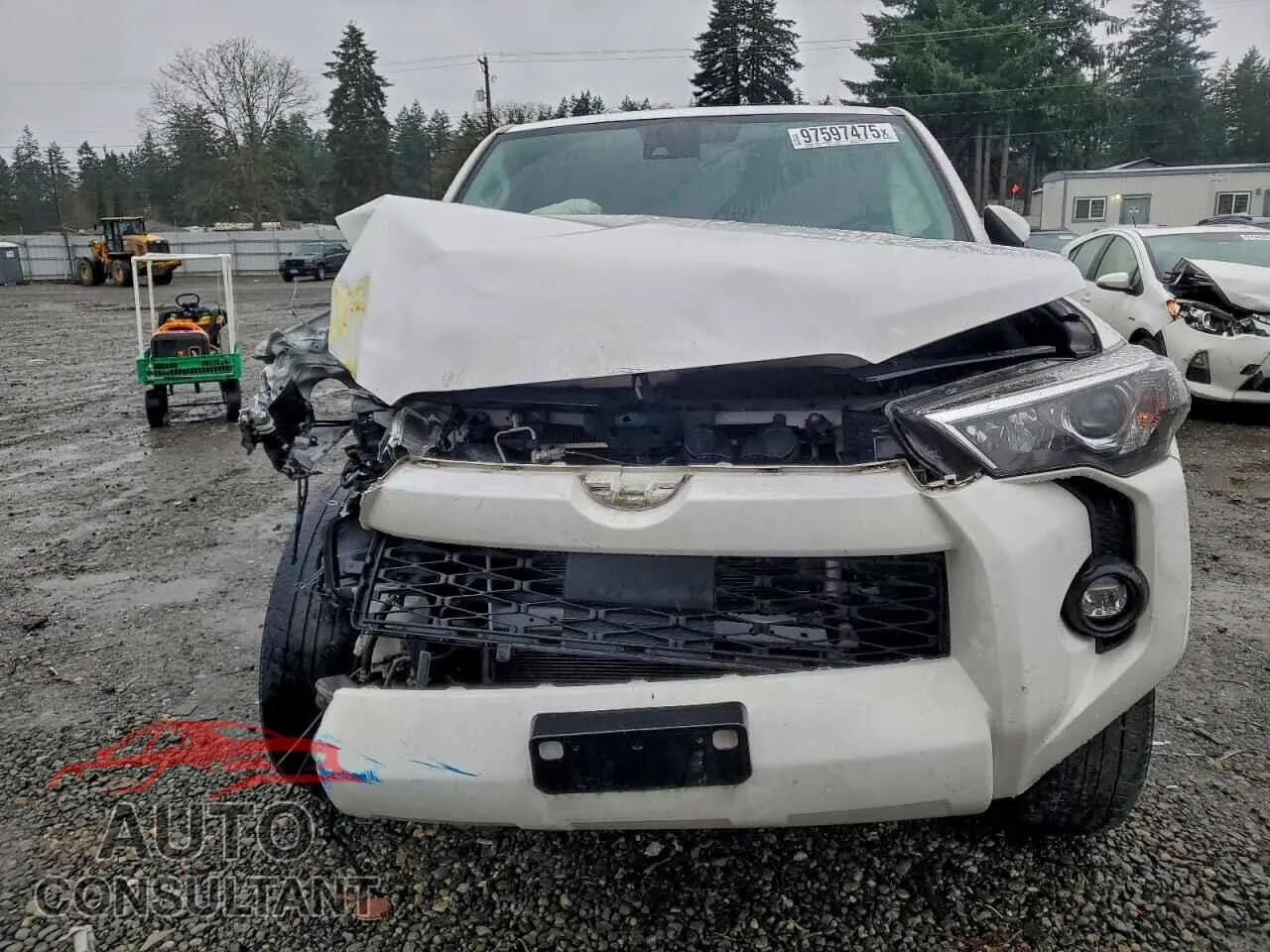 2021 TOYOTA 4RUNNER Damaged VIN JTENU5JRXM5912661 – interior seats