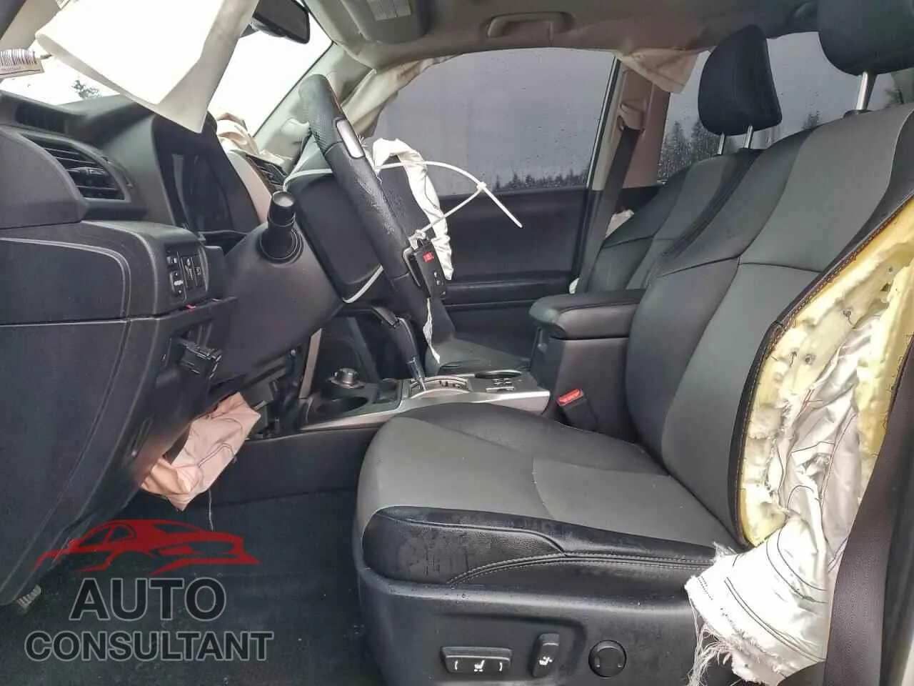 2021 TOYOTA 4RUNNER Damaged VIN JTENU5JRXM5912661 – exterior detail