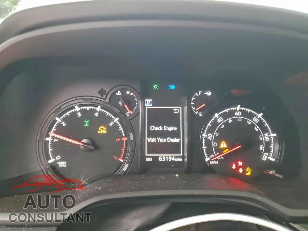 2021 TOYOTA 4RUNNER Damaged VIN JTENU5JRXM5912661 – trunk area
