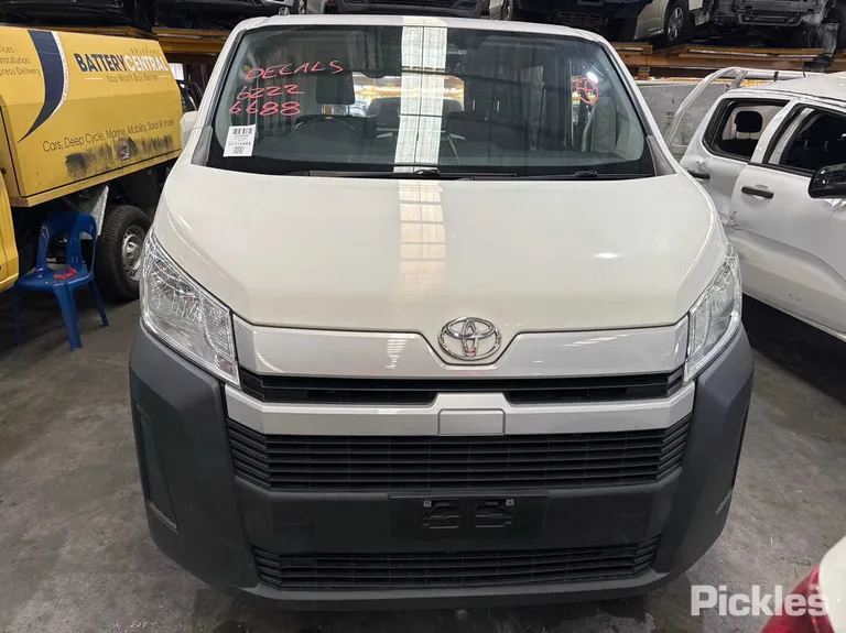 2020 Toyota Hiace Used VIN JTFRA3AP008015351 – exterior detail