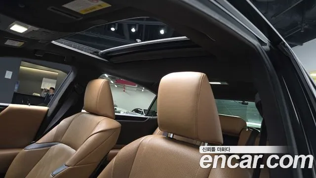 2019 Lexus Es300h 7th Gen Luxury Plus Sold VIN JTHB21B10K2015506 – front exterior