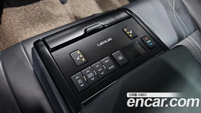 2019 Lexus ES300h 7th Gen Executive Sold VIN JTHB21B17K2055615 – photo 29