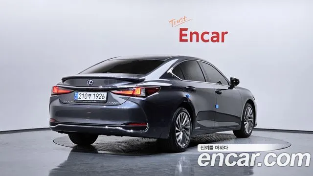 2022 Lexus ES300h 7th Gen Executive VIN JTHBA1C10N2011817