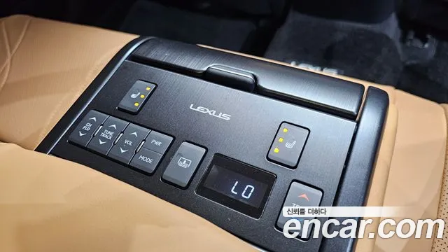 2023 Lexus ES300h 7th Gen Luxury Plus Sold VIN JTHBA1C10P2012355 – photo 30